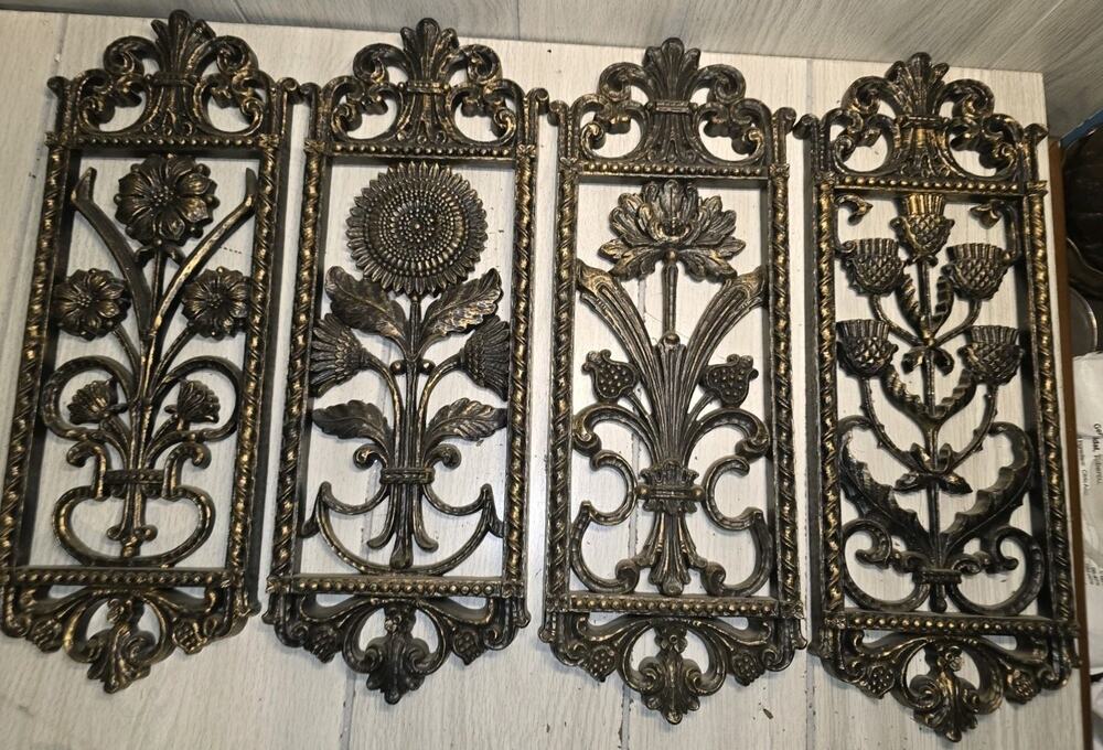 Vintage 70s Plastic Flower Wall Decor Plaque Set Of 4 Mid Century Modern MCM